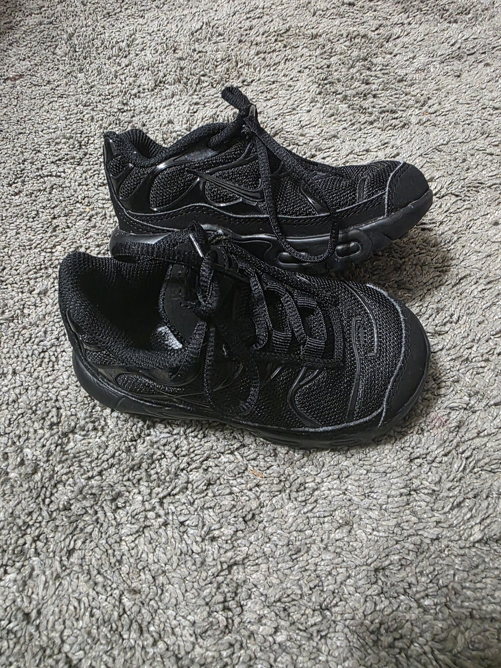 Nike Air Max Kids Black Mesh Athletic Sneakers